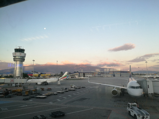 Летище София иска пътниците за Варна и Бургас два часа по-рано, останалите - 3 часа по-рано