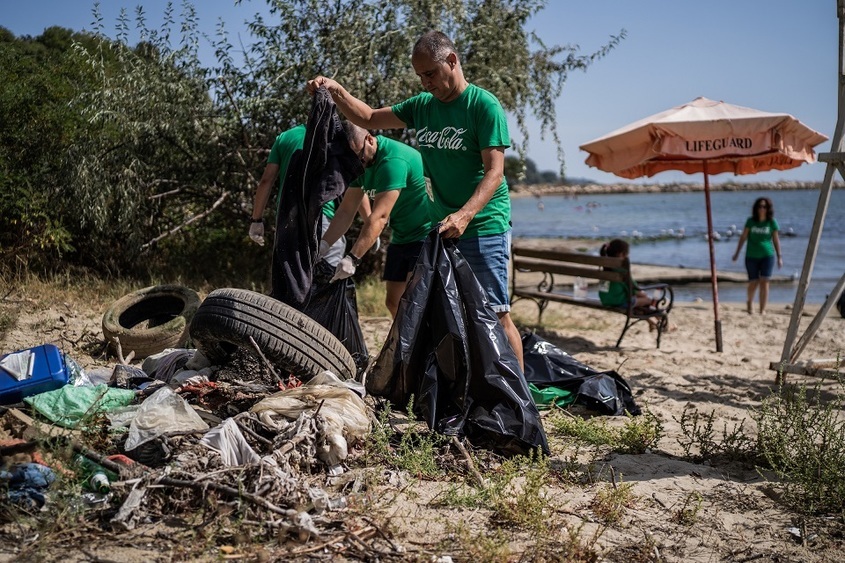  „ Моят зелен град “ - Кока-кола България - да почистим българия - гуми 
