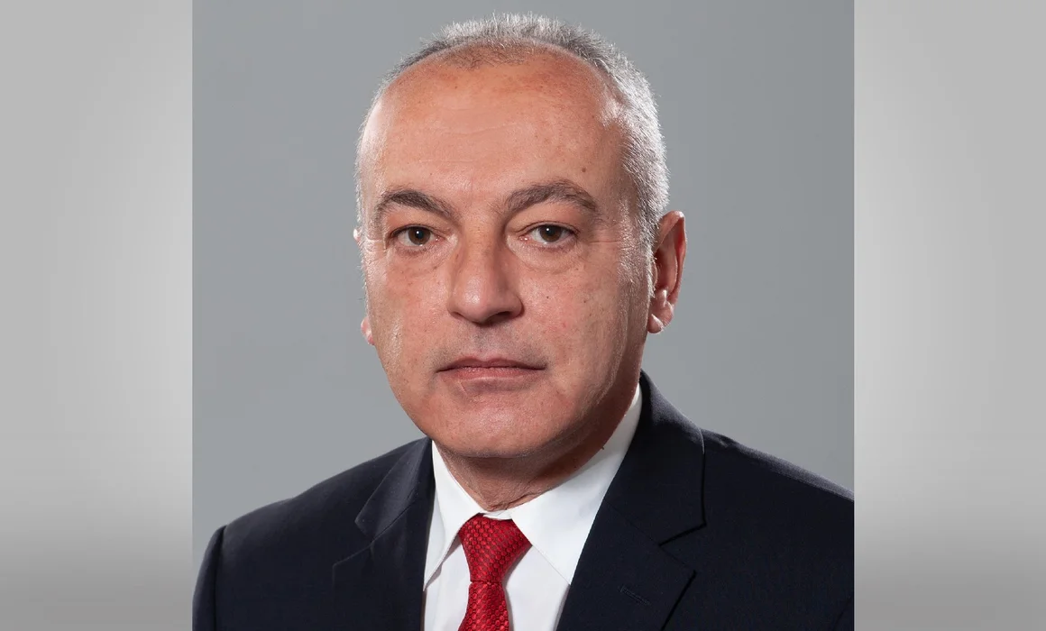 Кой е Гълъб Донев - новият вицепремиер и министър на финансите 