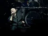 Фил Колинс разказа как е бил на крачка от смъртта и призна, че иска отново да се влюби