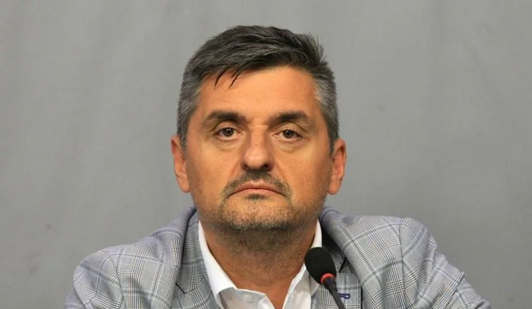 Националният съвет на БСП изключи Кирил Добрев от партията след вътрешния скандал