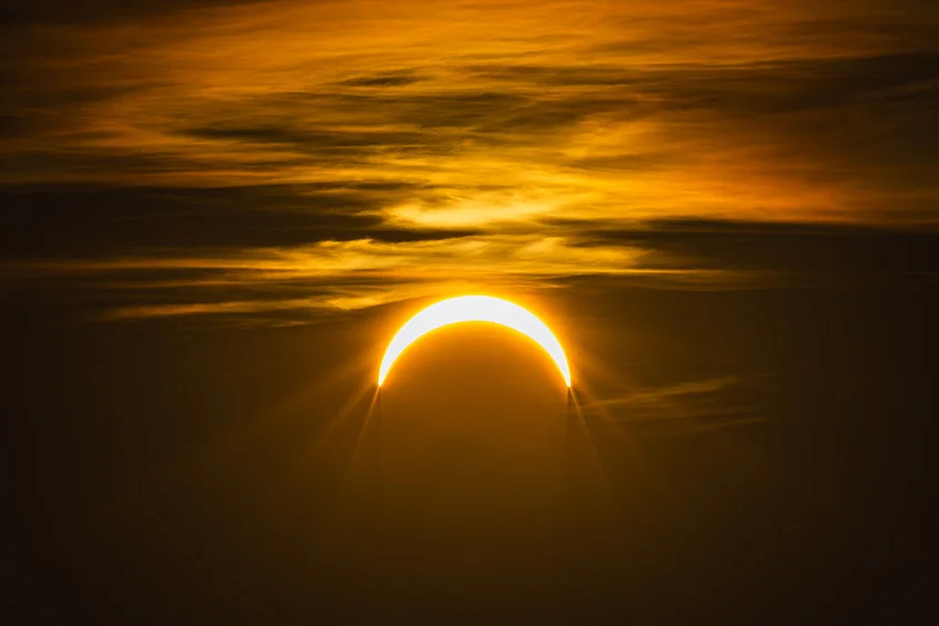 слънчево затъмнение