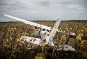Пиян мъж открадна самолет в Унгария, прелетя над АЕЦ и кацна аварийно в слънчогледова нива 