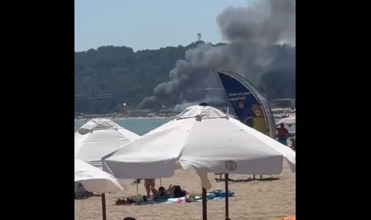 Пожар избухна в бар Verano на плажа Каваци край Созопол