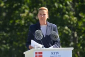 „Оправете това малко петънце“: датската премиерка отвърна на непоискан съвет за външния ѝ вид 