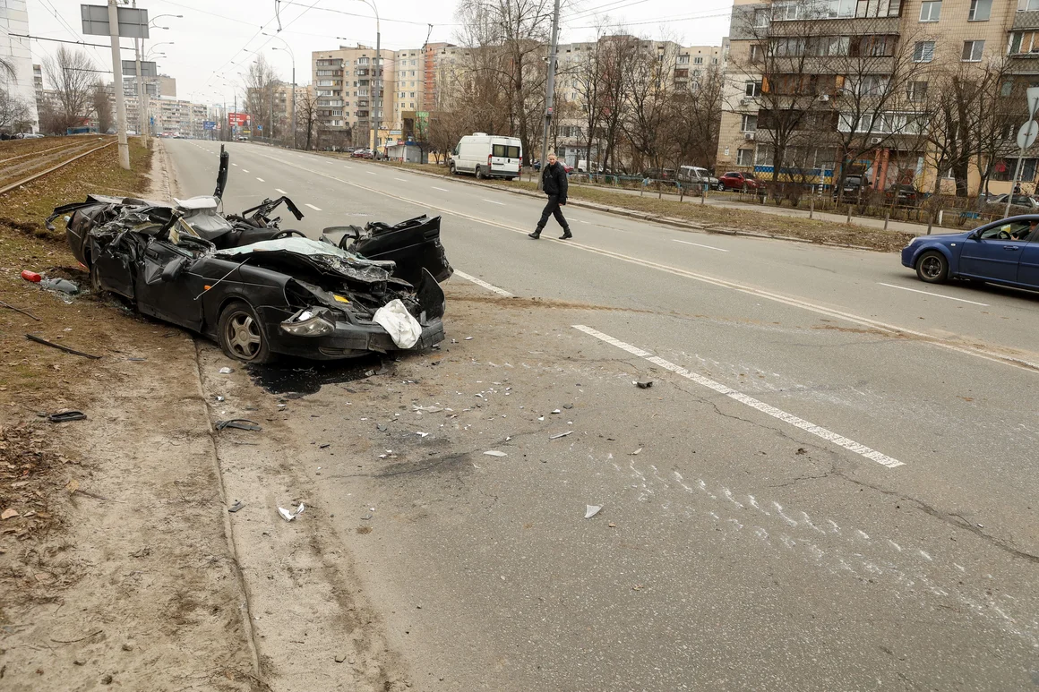 Конвой от танкове се движи към Киев, очаква се атака и откъм Беларус