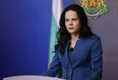 Три оставки в здравното министерство заради риск линейките да останат без застраховки