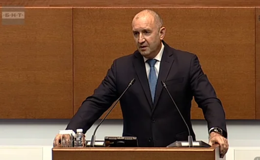 Румен Радев: Европа трудно ще съществува дълго срещу Русия