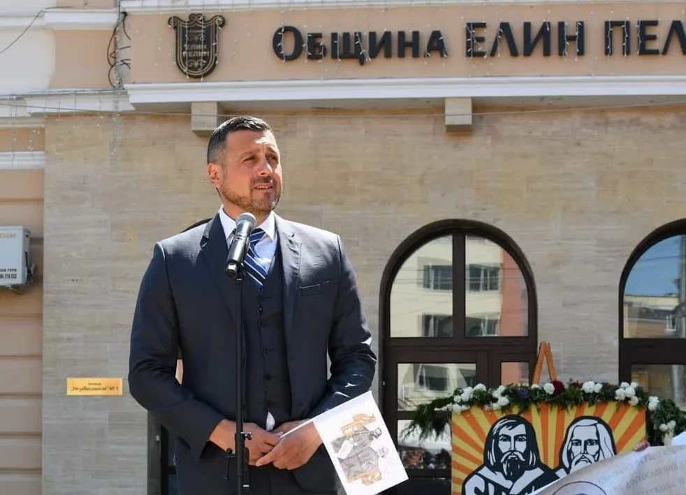 И кметът на Елин Пелин се кандидатира за президент