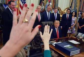 CNN, MS NOW и Politico съдят администрацията на Тръмп заради забраната за достъп до Белия дом