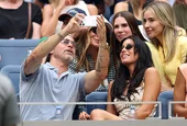 Селфи на Брад Пит с фенове открадна шоуто на US Open 