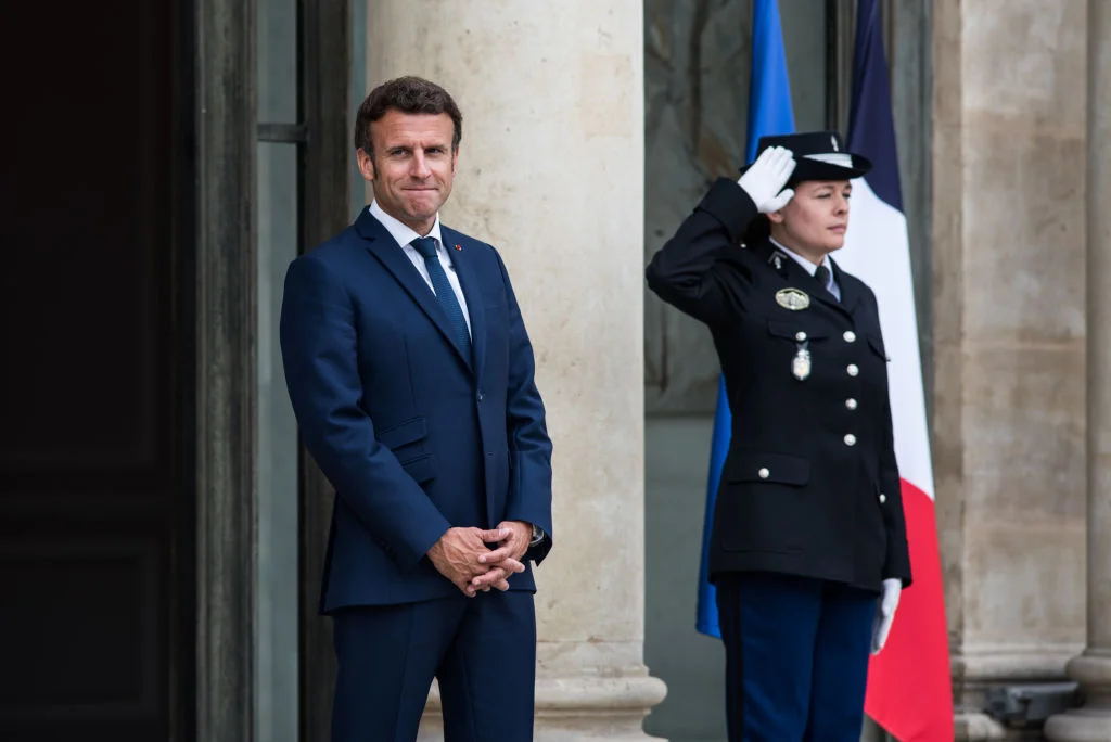 Тежък резултат за Макрон на първия тур на парламентарните избори във Франция