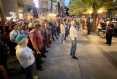 Десетки протестираха пред БНТ срещу свалянето на Георги Ангелов от ефир