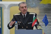 Началникът на отбраната Емил Ефтимов напуска военна служба