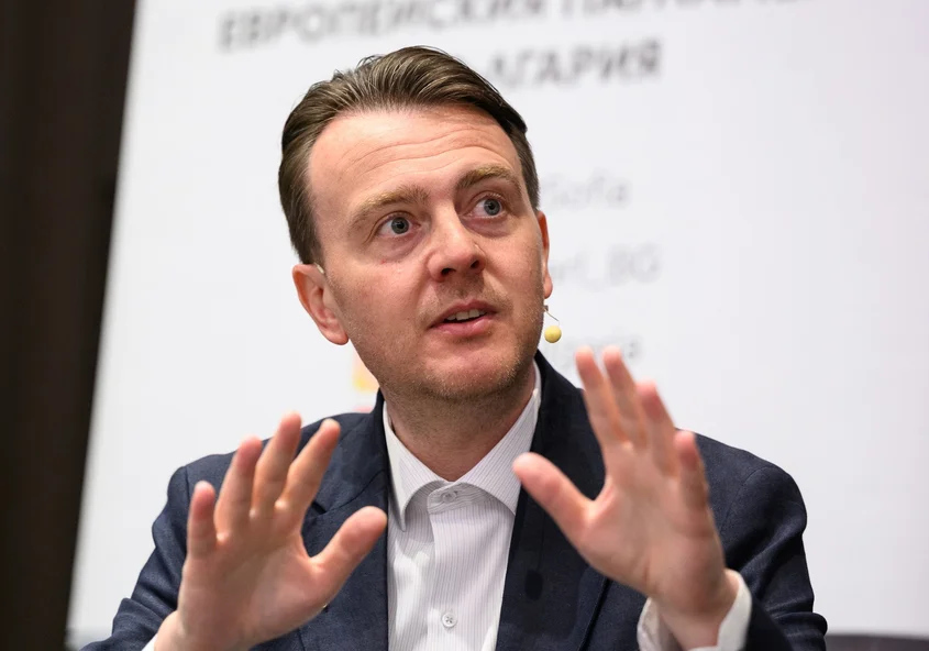 „Да обложим богатите“ - икономическа логика или политически сигнал?