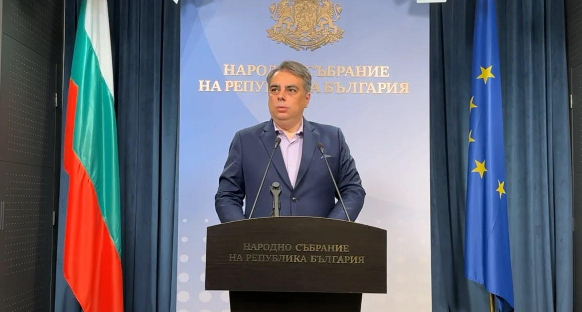 Парламентът ще заседава извънредно за помилването на „Петричкия Ескобар“ след видеото с боя в затвора