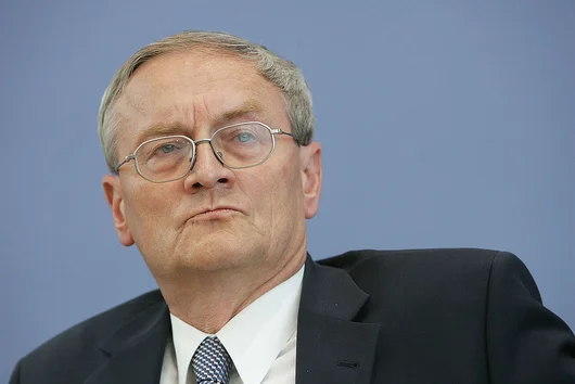 Германия арестува бившия шеф на разузнаването за шпионаж и държавна измяна