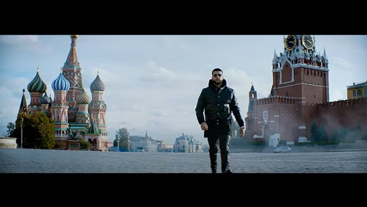 Рапърът, изпял "Моят най-добър приятел е Путин", е новият съсобственик на Starbucks в Русия