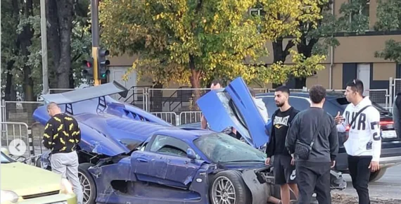 Един от едва 20 произведени автомобила в света е разбит при катастрофа в София