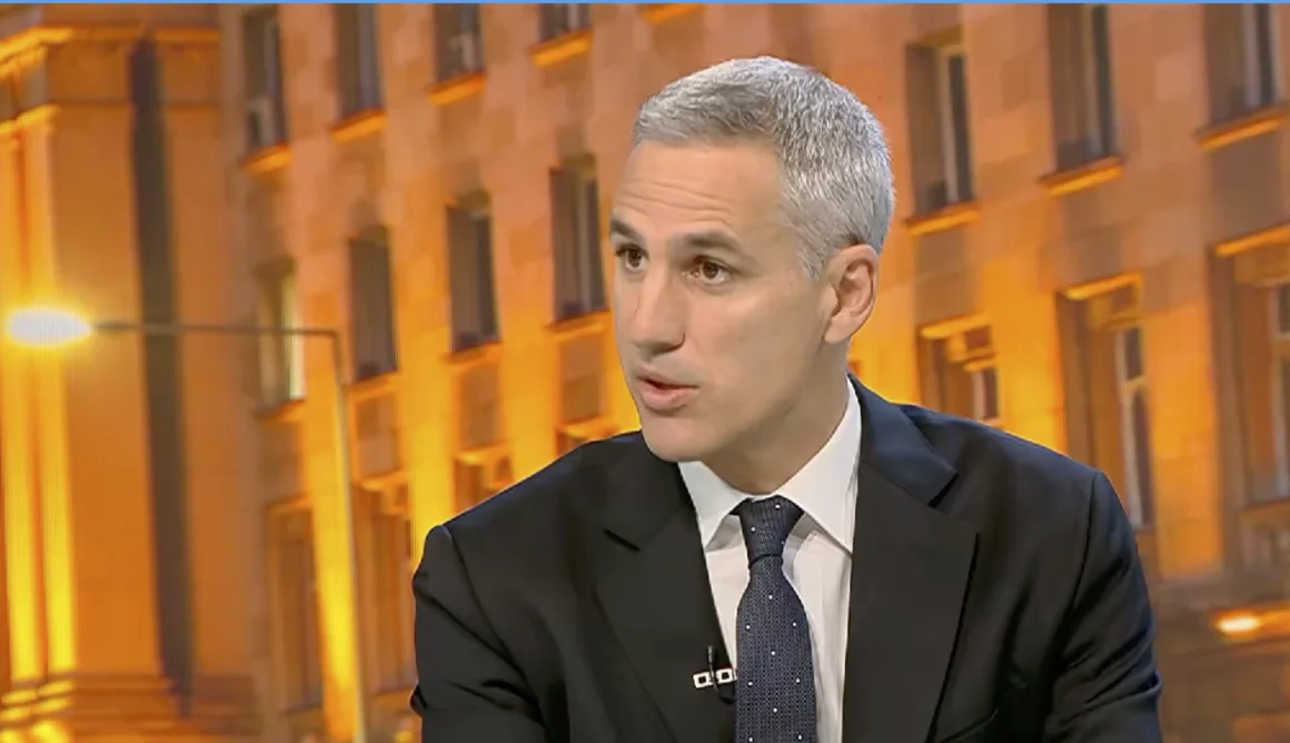 Андрей Гюров: Йотова заяви в това студио, че не би бягала от дебат, а сега го направи