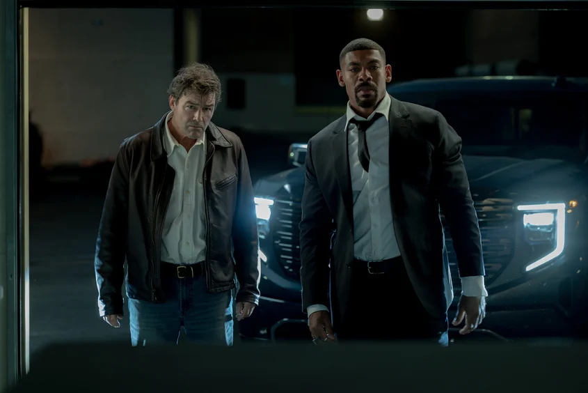 Aaron Pierre_Kyle Chandler_Lanterns_HBO_5