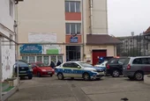 Седмокласник нападна с нож учителка и ученик в румънско училище