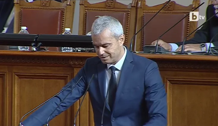 Костадинов видя "мнозинство от безразборна евроатлантическа тълпа" в 48 НС