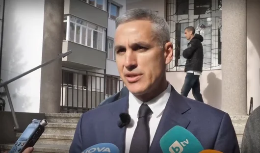 Андрей Гюров: Това е избор между две посоки, гласувайте за България, която заслужаваме