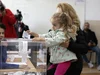 България избира седмия президент при ниска избирателна активност