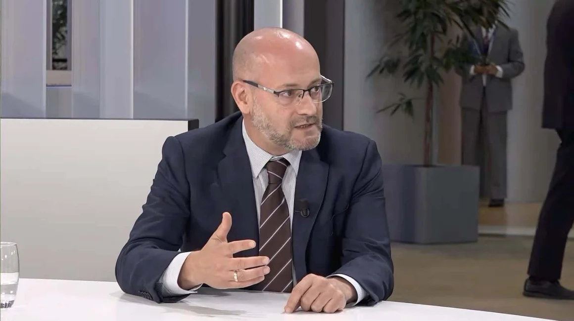 Радан Кънев: Румен Радев използва Министерския съвет за партийна агитация и за “грозна атака" срещу опонента