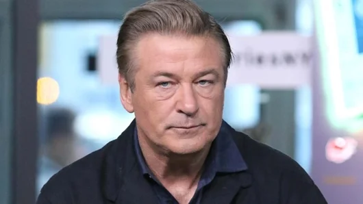 Алек Болдуин ще бъде съден за непредумишлено убийство за фаталния инцидент с операторка