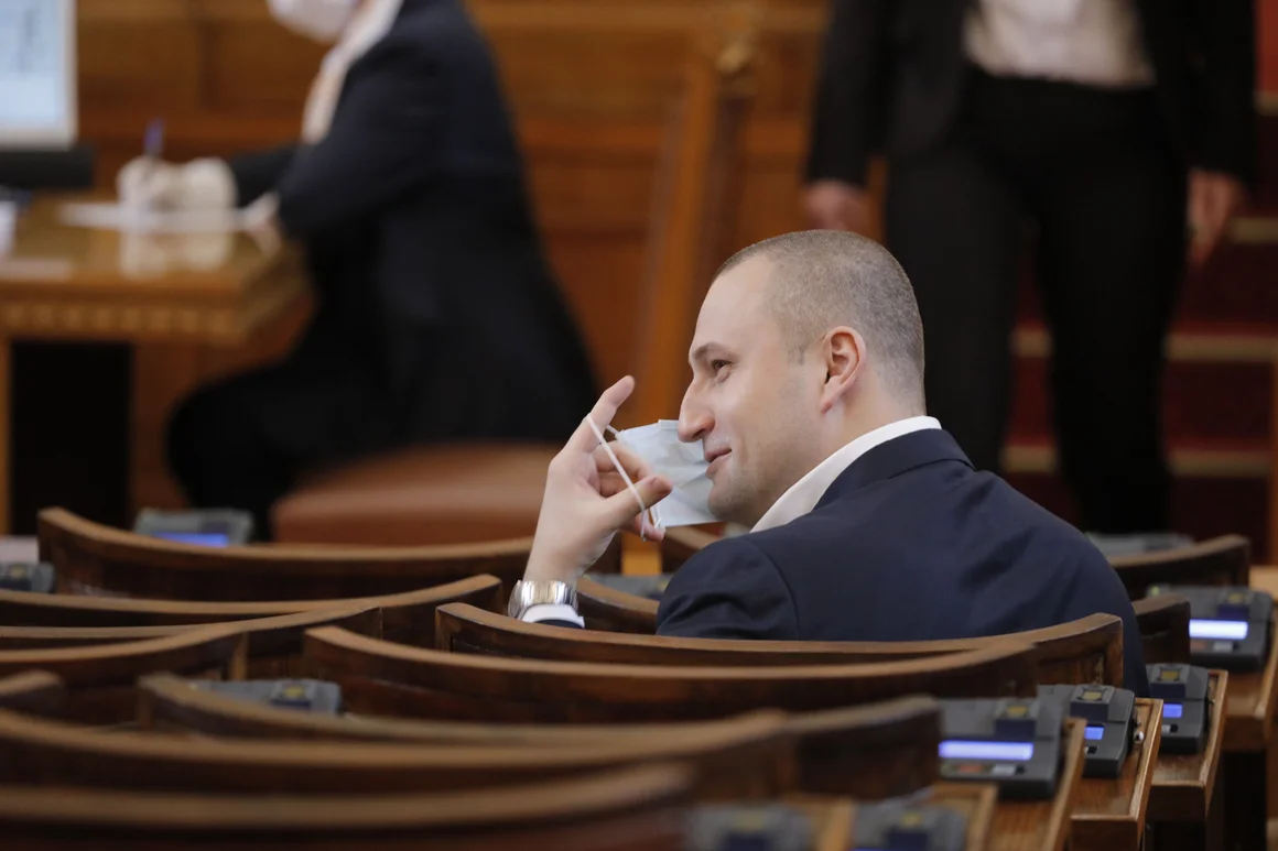 "Уважихме я, нека повече да не я уважаваме"