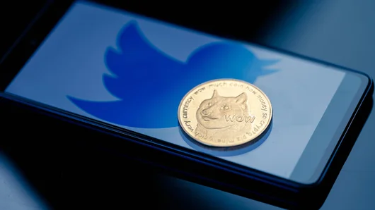 Цента на доджкойн потъна, след като Twitter си върна логото