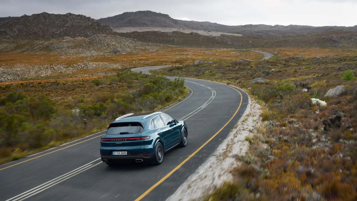 Дигитализиран и фокусиран върху водача: изживяване за водача на Porsche