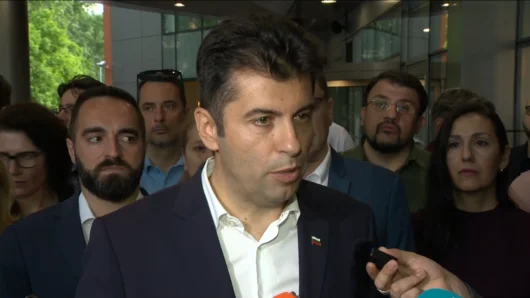 Политици от ПП-ДБ са били записвани от службите и "дълбоката държава" с цел да се провали кабинета