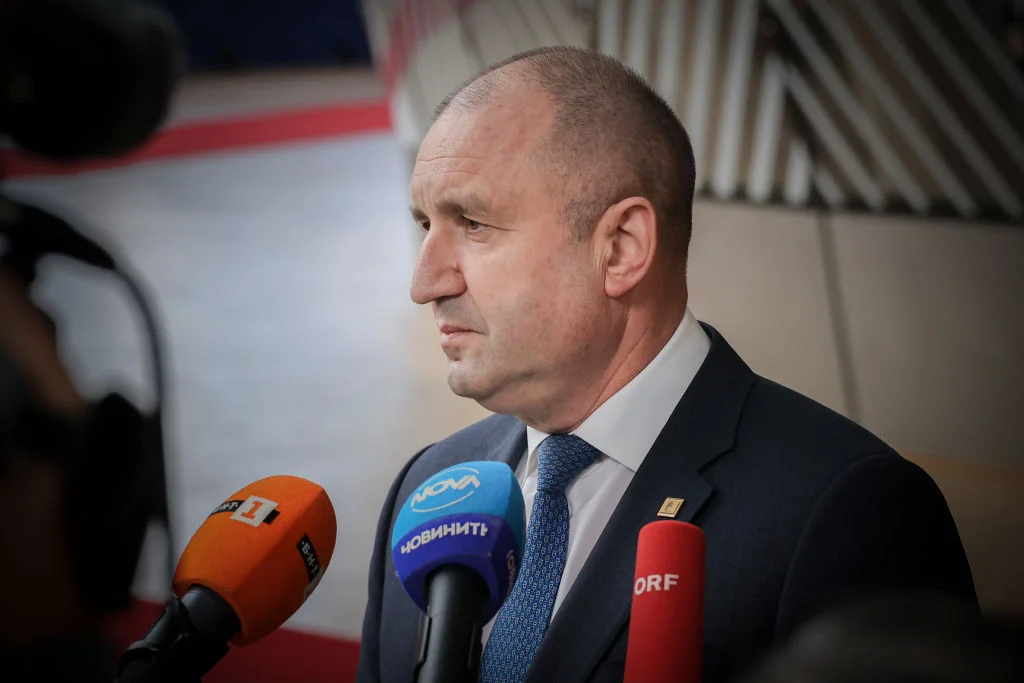 Радев нападна грозно ПП: "Озъбеното лице на една пълзяща диктатура"