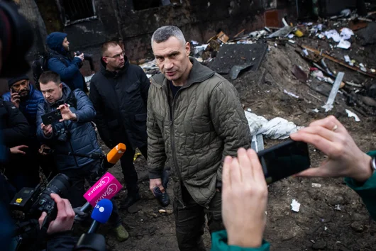 Кличко защити началника на украинската армия, за когото се говори, че Зеленски иска да смени