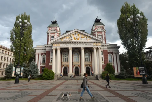 Народният театър привлича младежи с билети от 5 евро