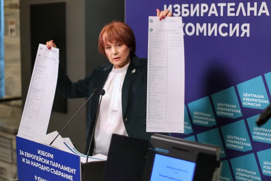ЦИК: При проблем с машините, да се гласува на хартия  