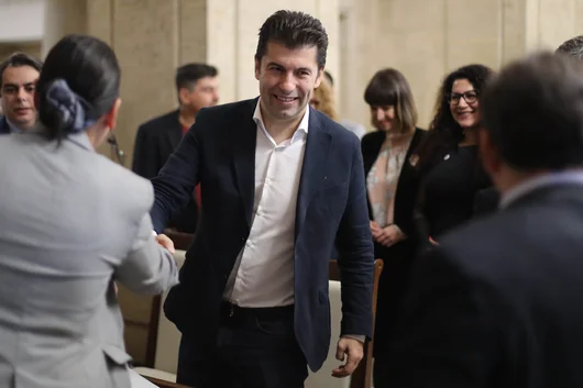"Продължаваме промяната" решава бъдещето си след оставката на Кирил Петков