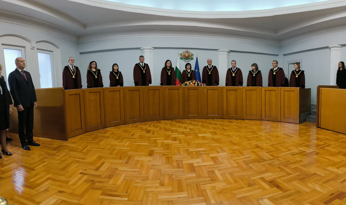 Безпрецедентно: Прокуратурата проверява КС. Съдът ѝ напомни, че е независим орган
