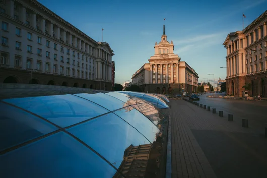 Влиянието на "Ново начало" и Пеевски расте за сметка на ГЕРБ, отчита Добромир Живков от "Маркет линкс"