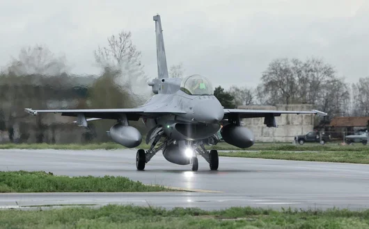 MO се задейства по скандала с F-16, след като Атанас Атанасов свиква Комисията за службите 