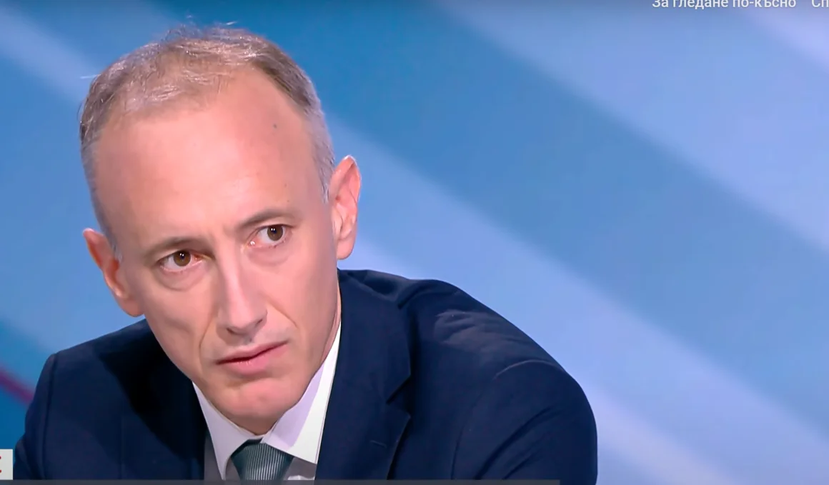 Първокласниците ще учат "Добродетели и религии" и то задължително