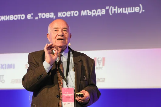 Проф. Георги Фотев: Пасивността е резултат от "подкосеното достойнство" на българите
