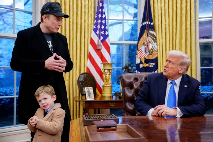musk_and_trump_arch