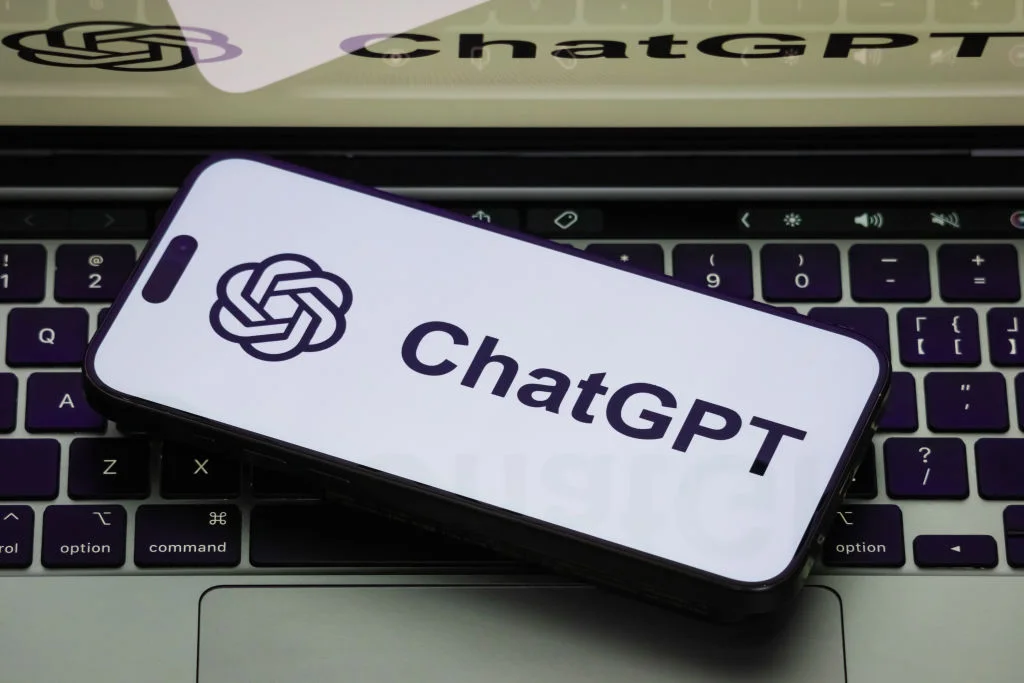 ChatGPT се срина. Open AI съобщава за повишени нива на грешки и забавяне 