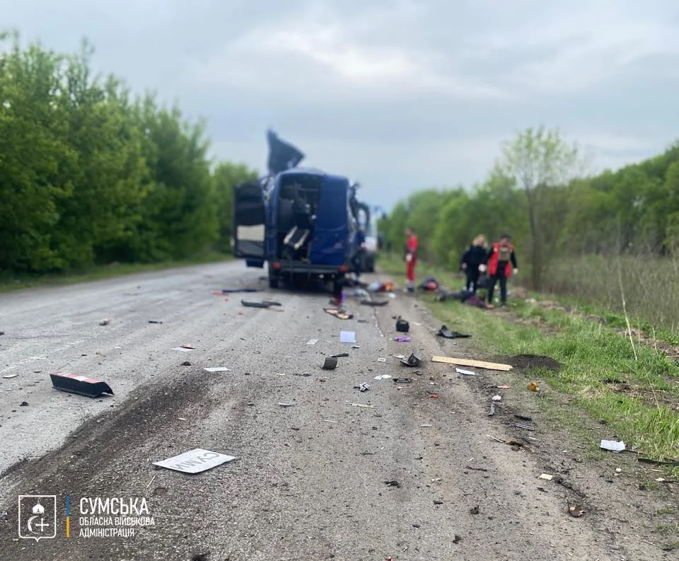 След преговорите за "мир" Русия уби 9-ма при удар срещу цивилен автобус в Украйна