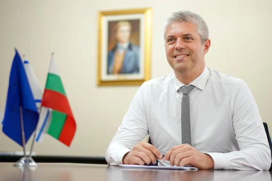 ОИК-Варна не събра кворум за отстраняването на кмета Благомир Коцев