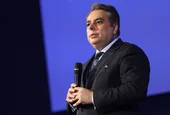 Асен Василев призова Доцова да подаде оставка и напомни за Вежди Рашидов